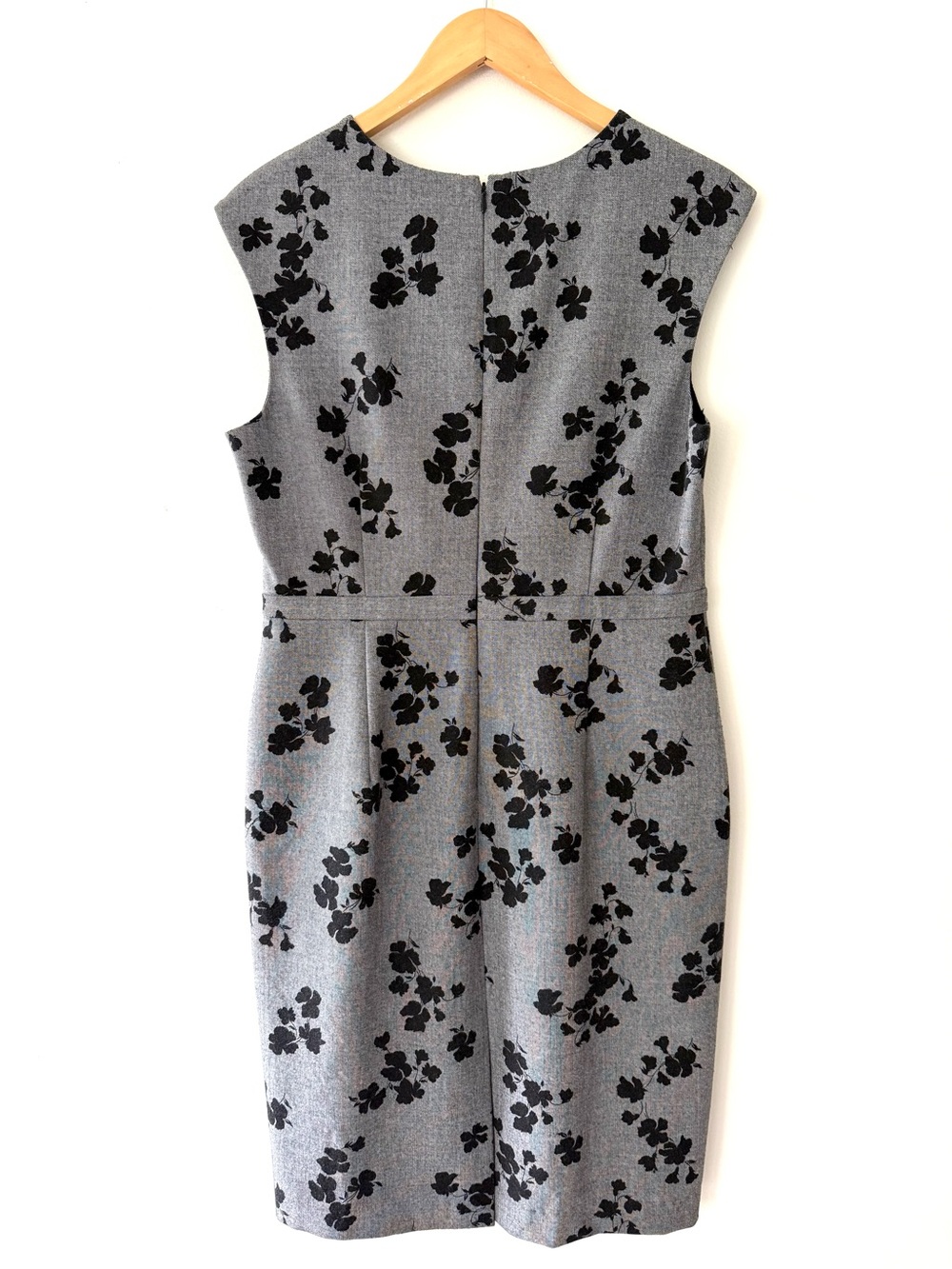 Ann Taylor Grey Black Floral Cap Sleeve Sheath Dress 10 Wedding Guest Cocktail - Picture 4 of 11